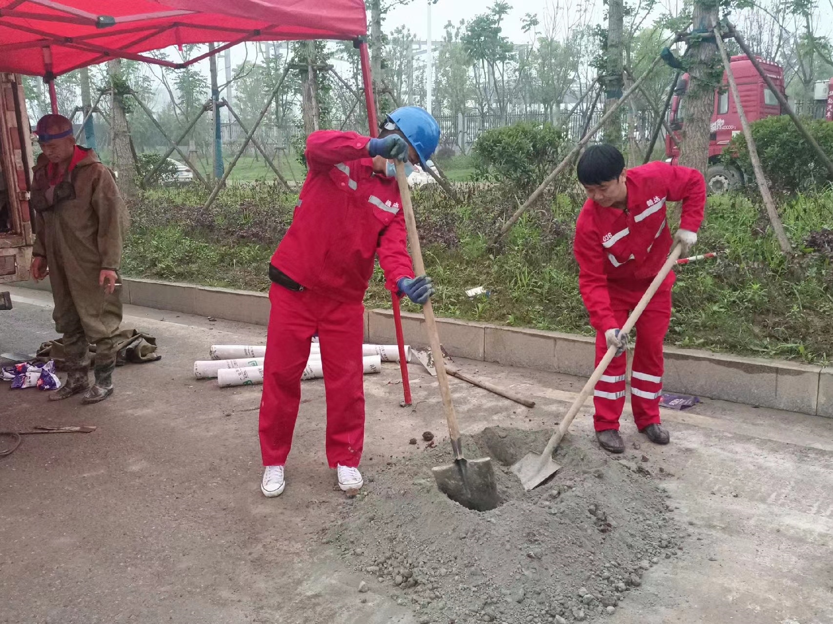 沙嘴街道管道疏通哪家好】及时进行市政管道清淤