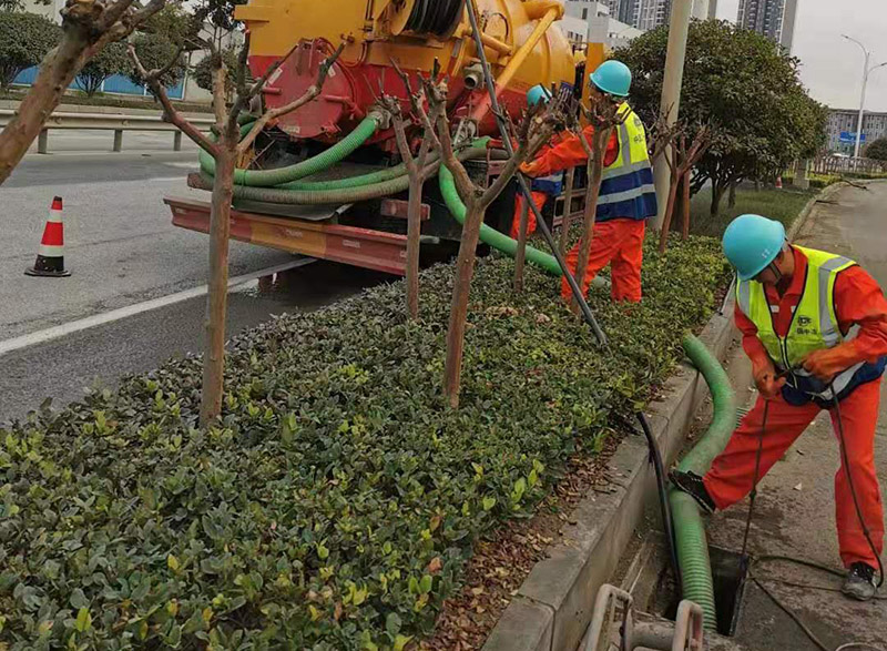 沙嘴街道市政管道清淤